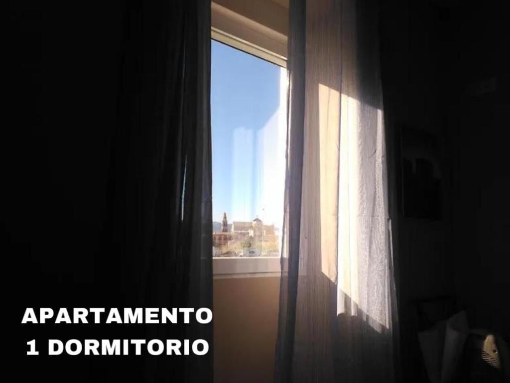 Апартаменти Puente A La Mezquita - Free Parking Кордова Екстер'єр фото
